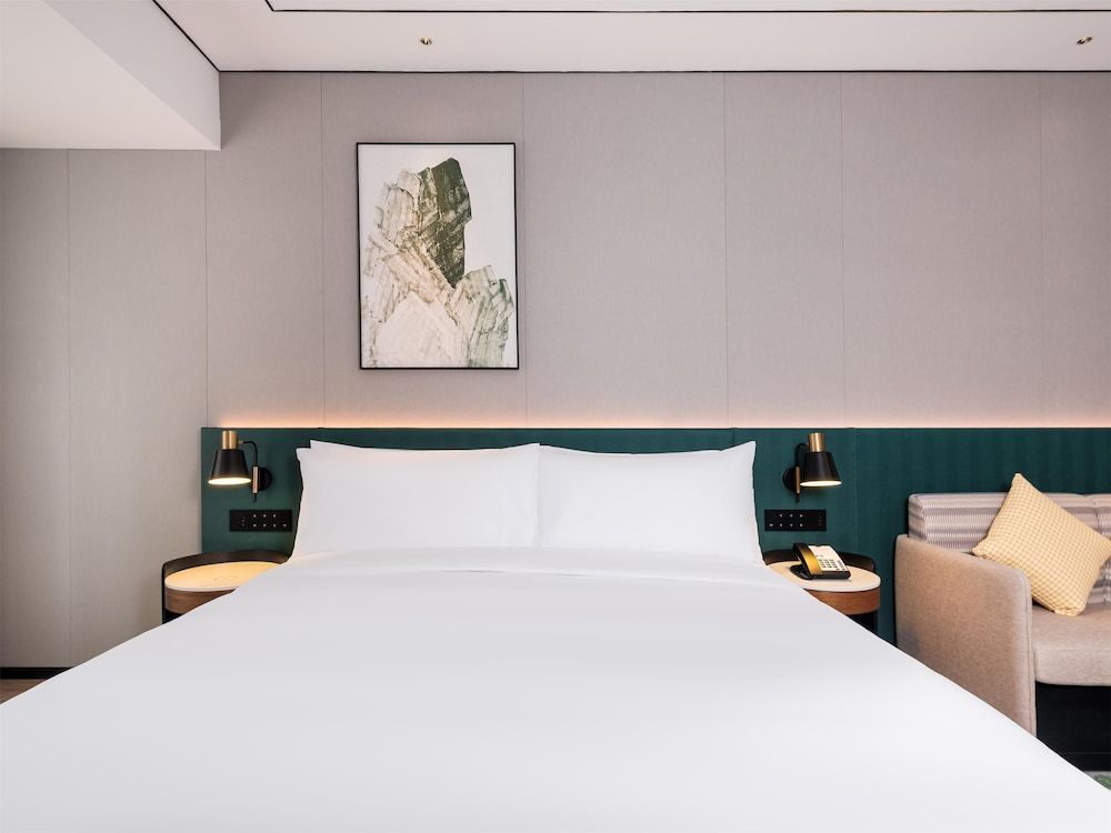 Superior Room, 1 King Bed