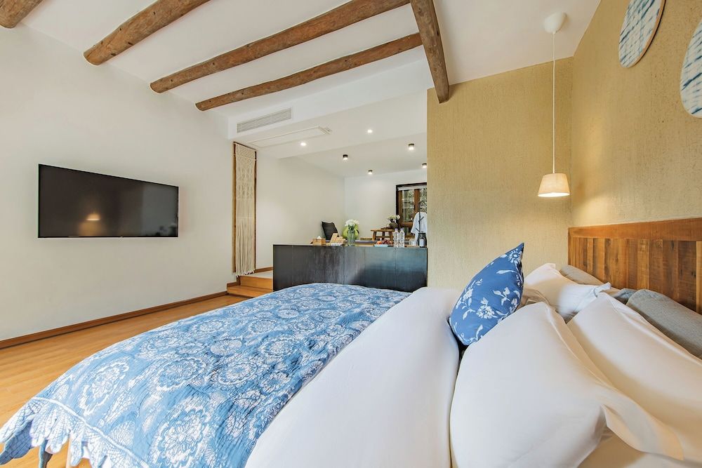 Hualu Yuejian Parent Child Homestay Superior Room, Courtyard View 3