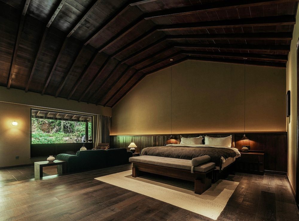 Jingdezhen Xingshan Shiwai Dongliyuan Deluxe Double Room, 1 Queen Bed, Mountain View 4