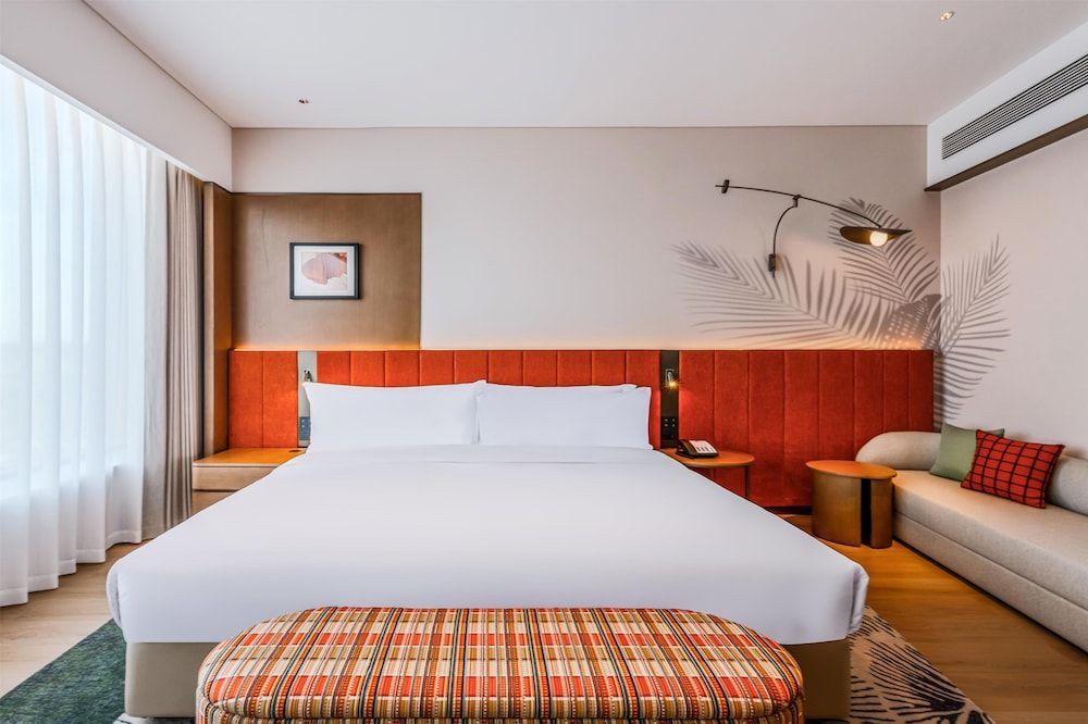 Superior Room, 1 King Bed