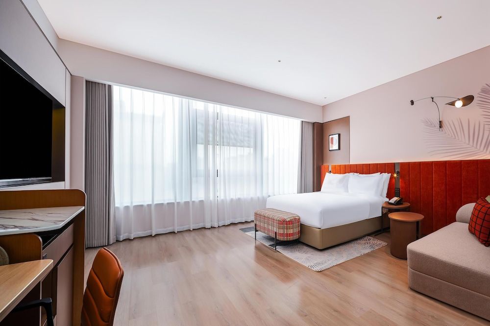 Superior Room, 1 King Bed