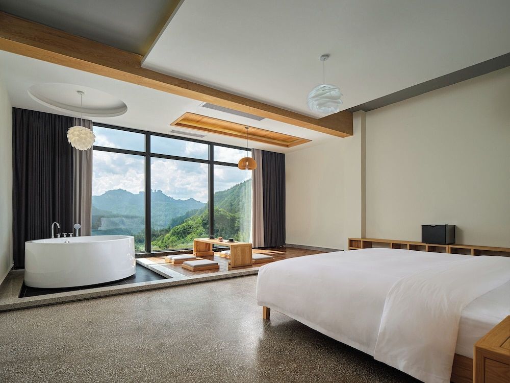 Serenity Valley - Zhangjiajie Comfort Double Room, Hill View 3