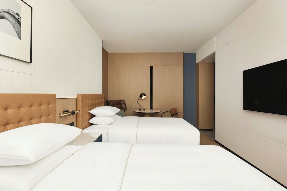 Superior Room, 2 Double Beds, City View