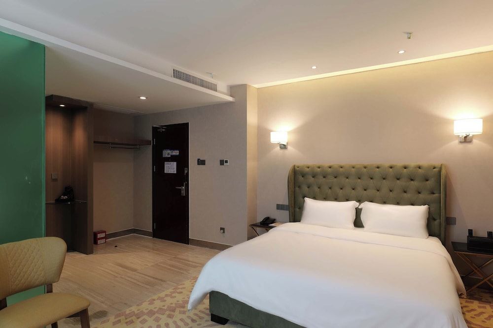 DILLI Home Superior Double Room 3