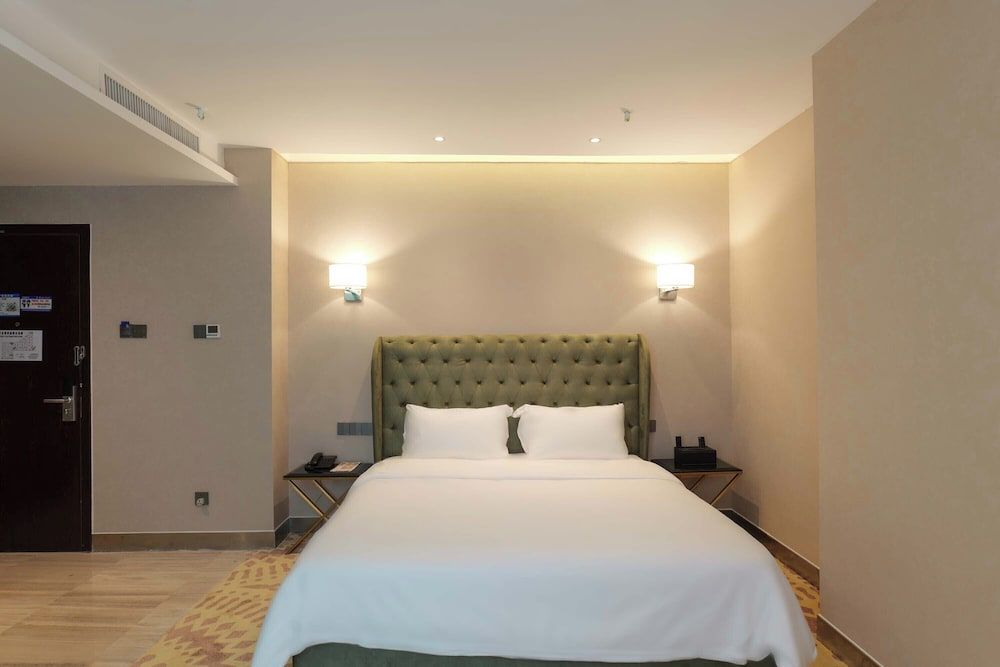 DILLI Home Superior Double Room 2