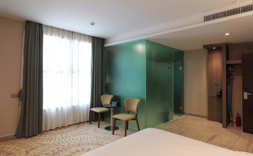 DILLI Home Superior Double Room 9