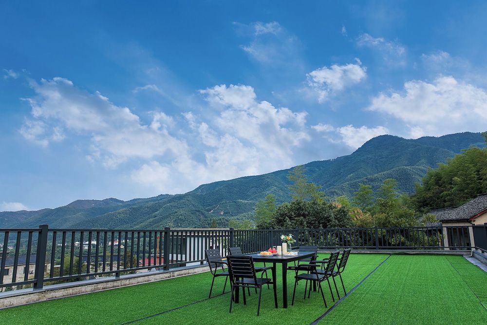 Chuxiu Hot Spring Boutique Homestay