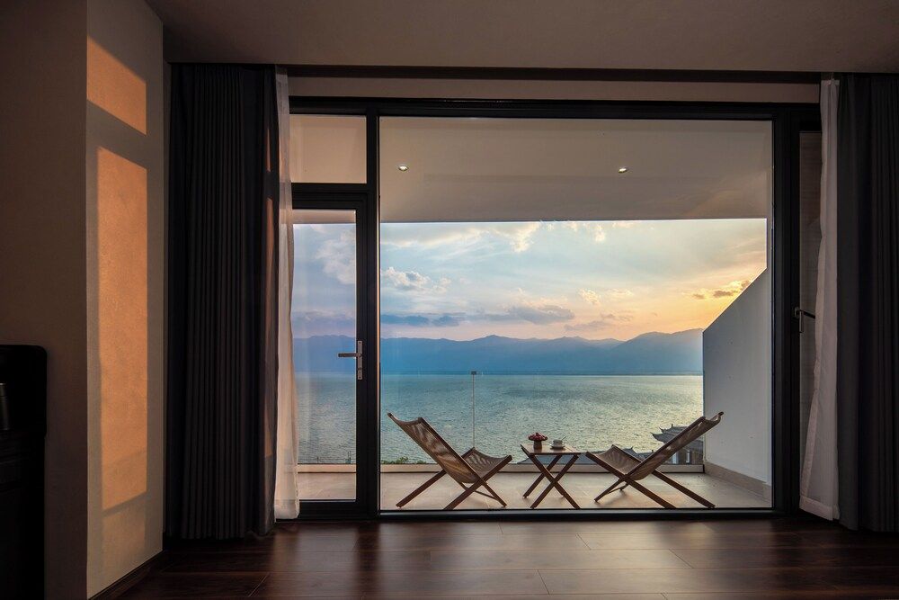 Senior Studio Suite, Balcony, Ocean View