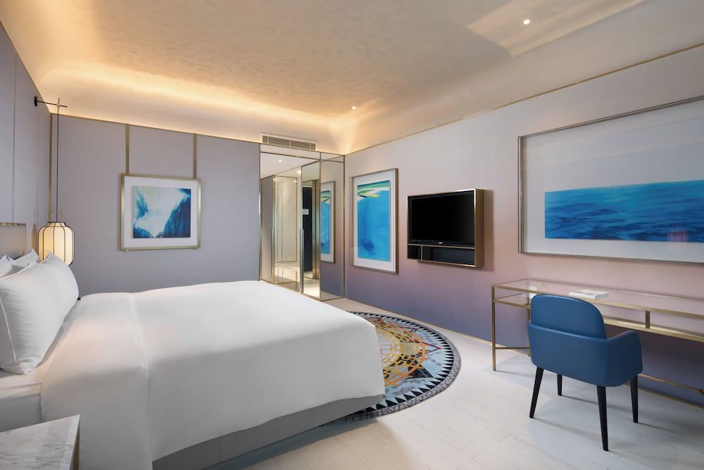 Comfort Single Room, City View