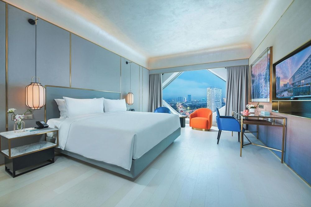 Comfort Single Room, City View