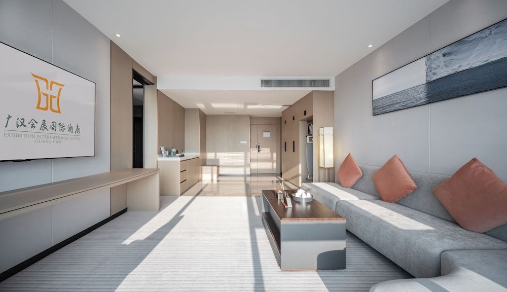 EXHIBTION INTERNATIONAL HOTEL GUANG HAN Standard Studio Suite, Park View
