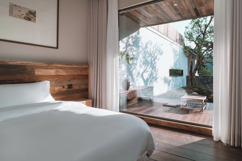Classic Double Room, Mountain View