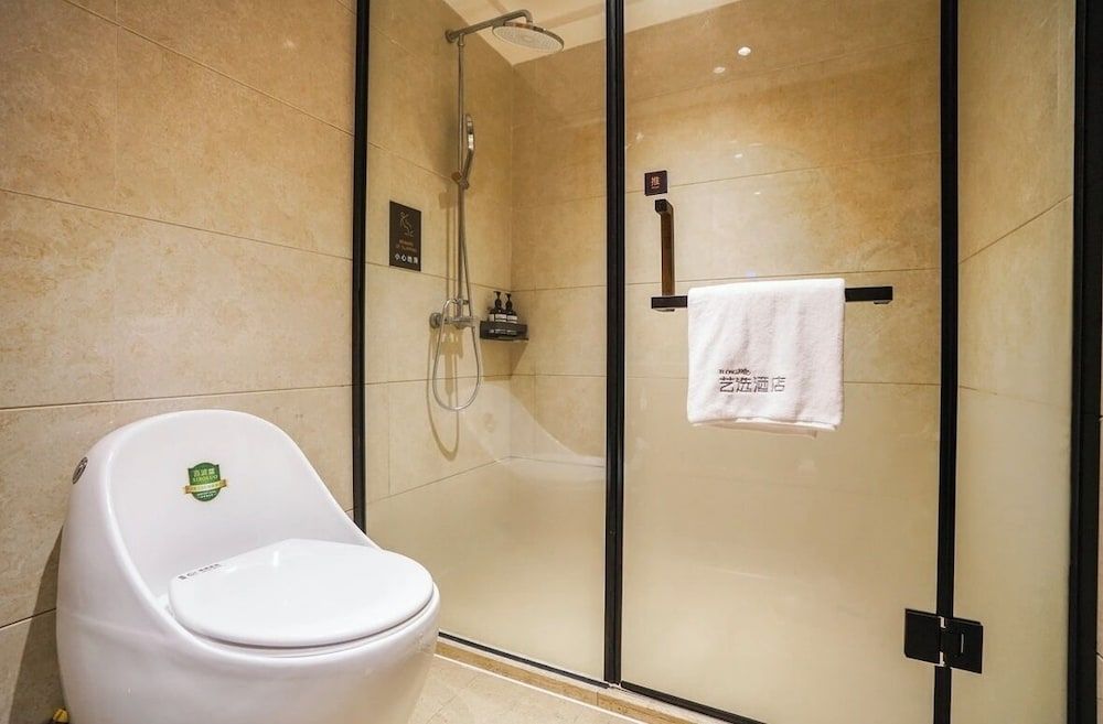 yi xuan hotel - bus station Comfort Twin Room 6