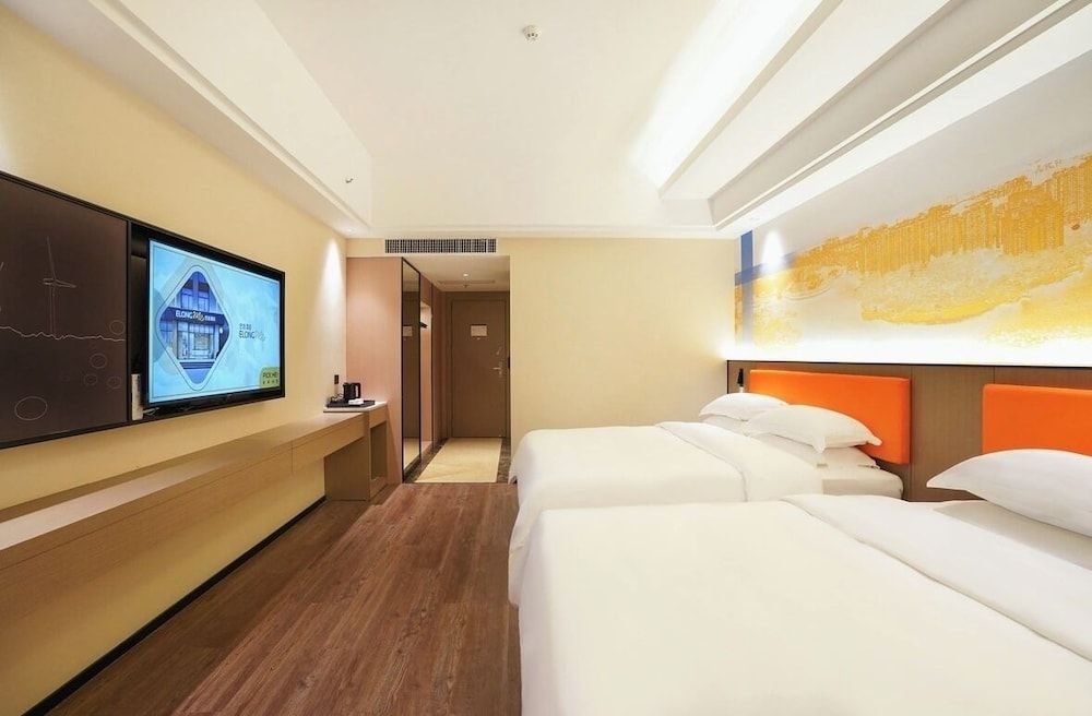 yi xuan hotel - bus station Family Room 3