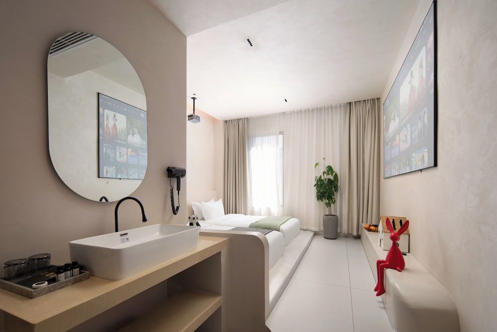 Economy Triple Room