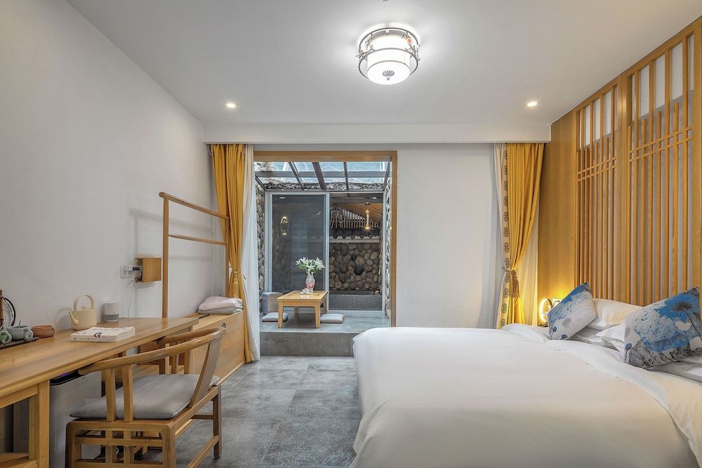 Basic Double Room, Garden View