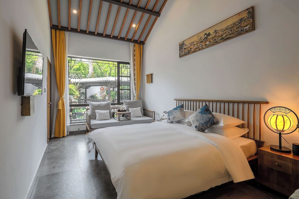 Presidential Suite, Garden View