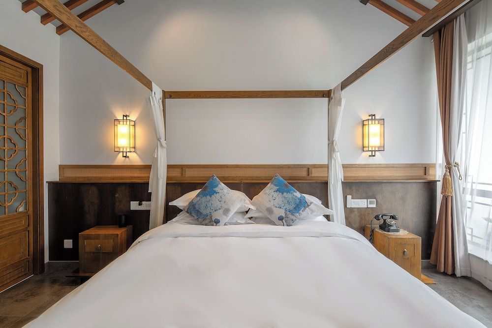 Standard Double Room, Garden View