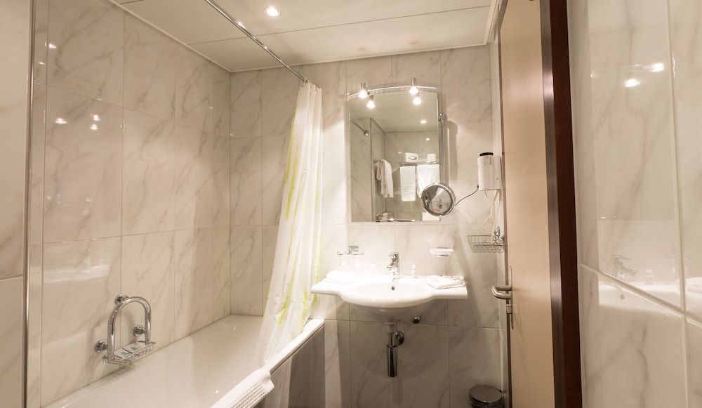 Standard Double or Twin Room, 2 Twin Beds