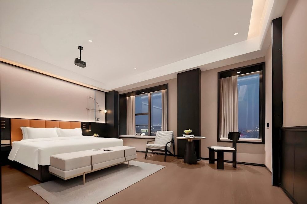 BONINGHOTEL Elite Double Room, City View 9