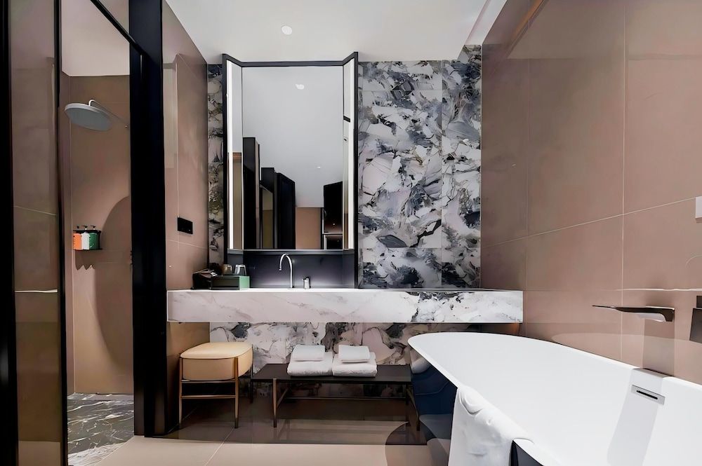 BONINGHOTEL Elite Double Room, City View 3