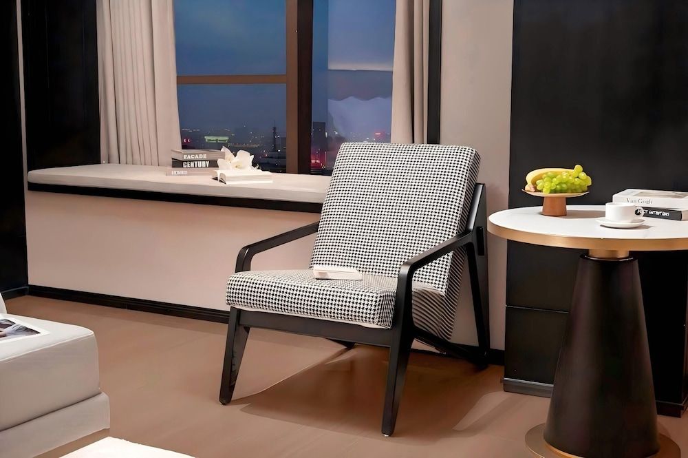 BONINGHOTEL Elite Double Room, City View 7