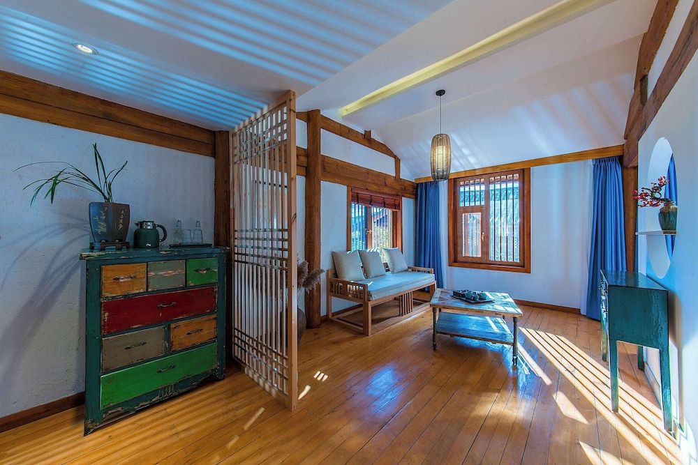 Lijiang half yard hotel Superior Double Room, Balcony, Garden View 4