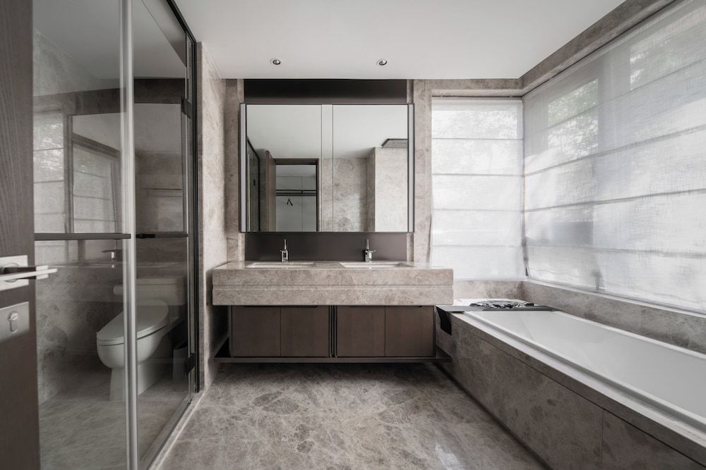 Deluxe Suite, Lake View