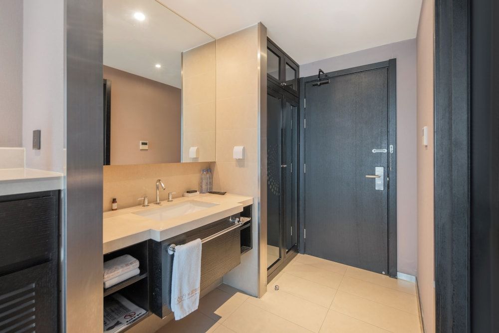 Hangzhou West Lake 6698 Crystal Hotel Luxury Double Room, 1 Queen Bed, Hot Tub 4