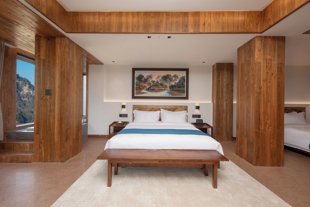 Zhangjiajie Valley Love Holiday Hotel Family Quadruple Room, Multiple Beds, Private Bathroom, Hill View 3