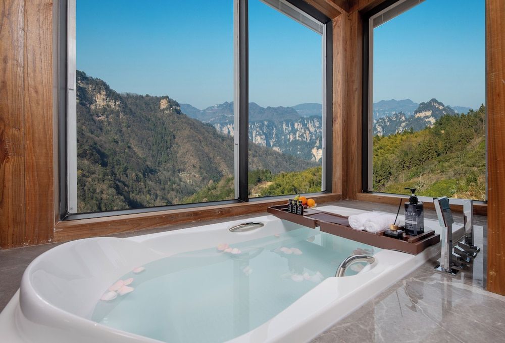 Zhangjiajie Valley Love Holiday Hotel Family Quadruple Room, Multiple Beds, Private Bathroom, Hill View