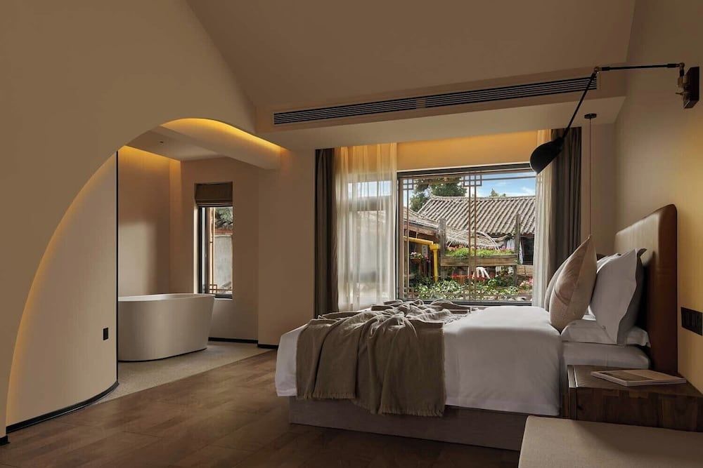 Deluxe Double Room, Garden View