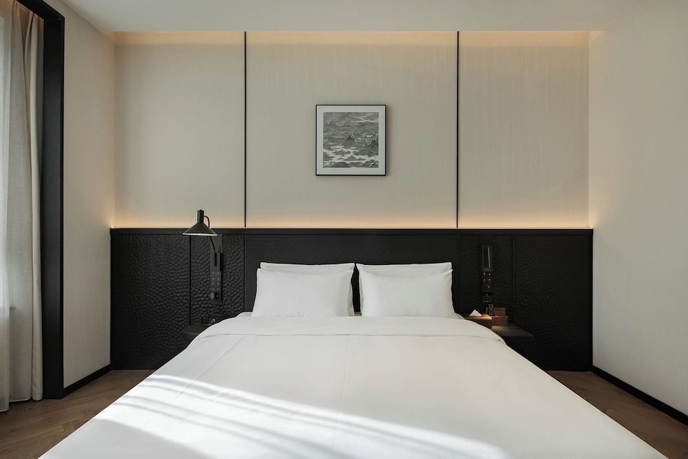 Non Hills Elite Double Room, Mountain View 2