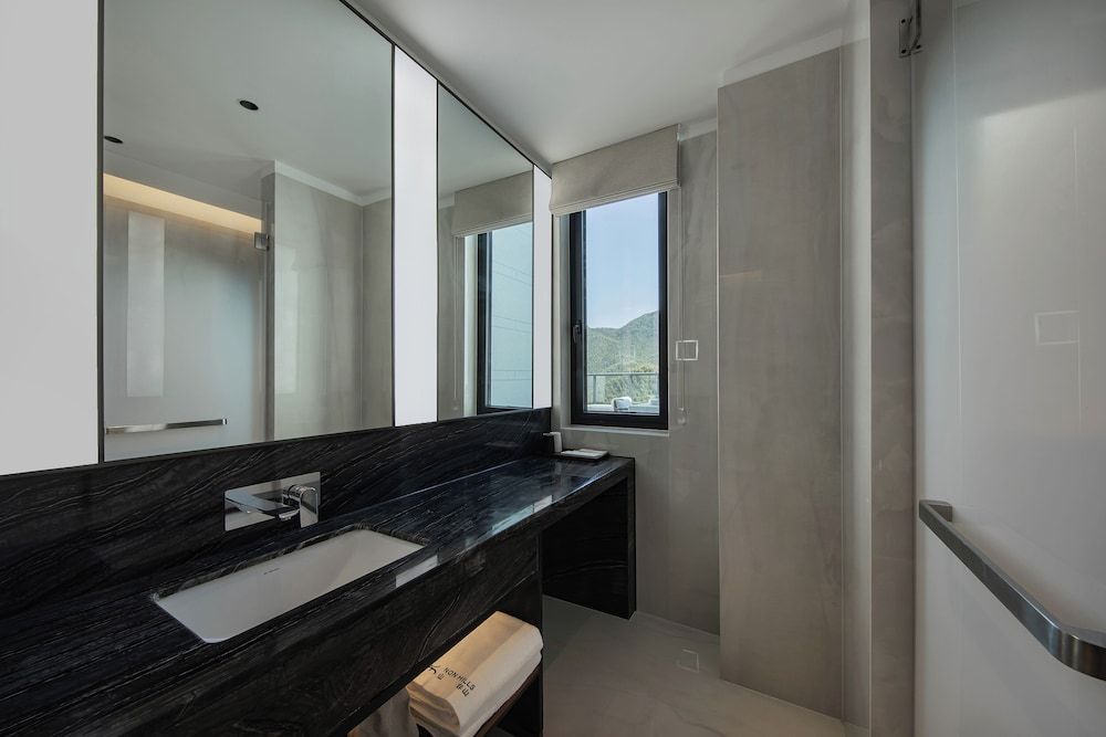 Non Hills Panoramic Double Room, Patio, Mountain View 9