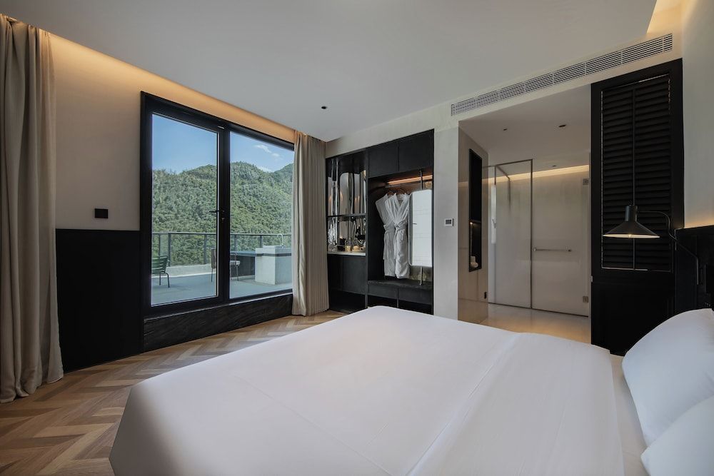 Non Hills Panoramic Double Room, Patio, Mountain View