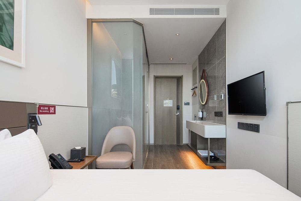 MeichenBeijingDaxinginternationalairport Basic Single Room, Garden View 7