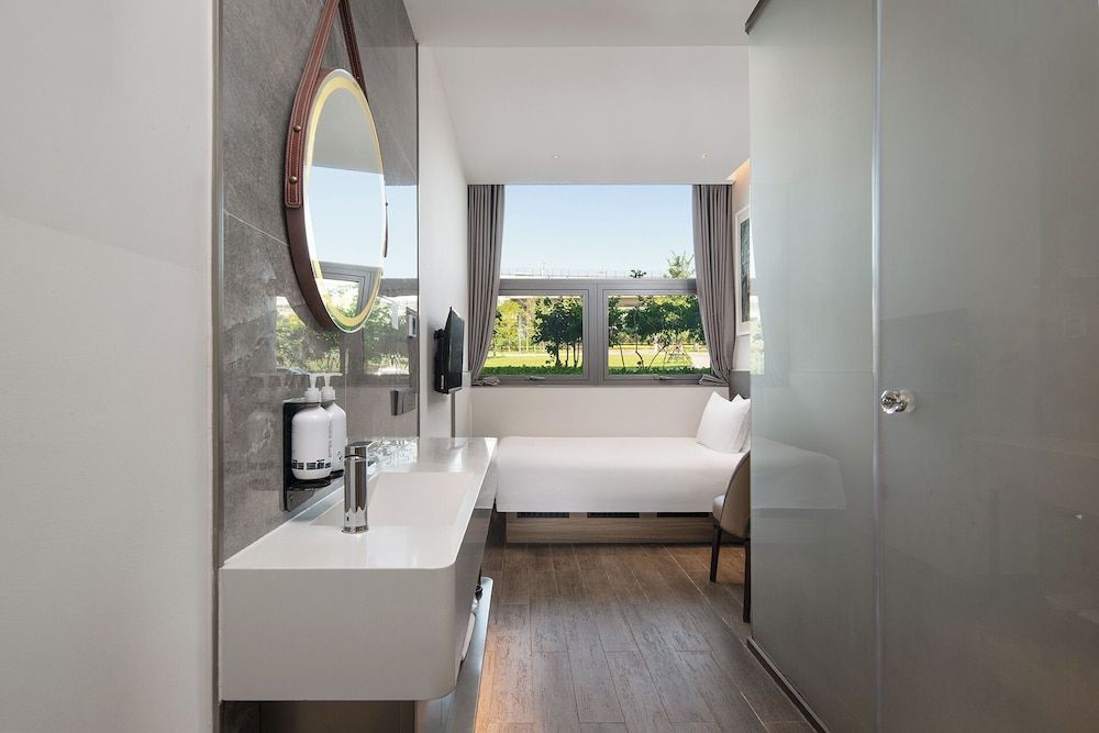 MeichenBeijingDaxinginternationalairport Basic Single Room, Garden View 6