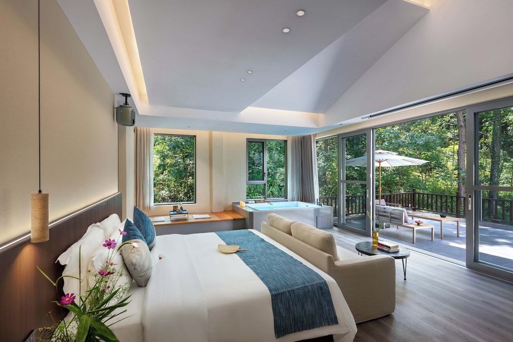 Superior Double Room, Hill View