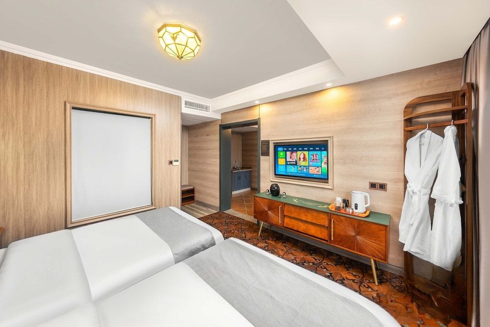 Basic Suite, Sea View