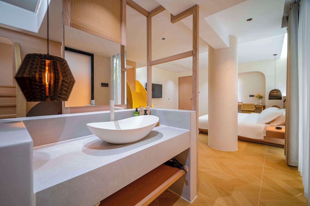 Wuxing Qinglan Homestay Family Triple Room, Mountain View 2