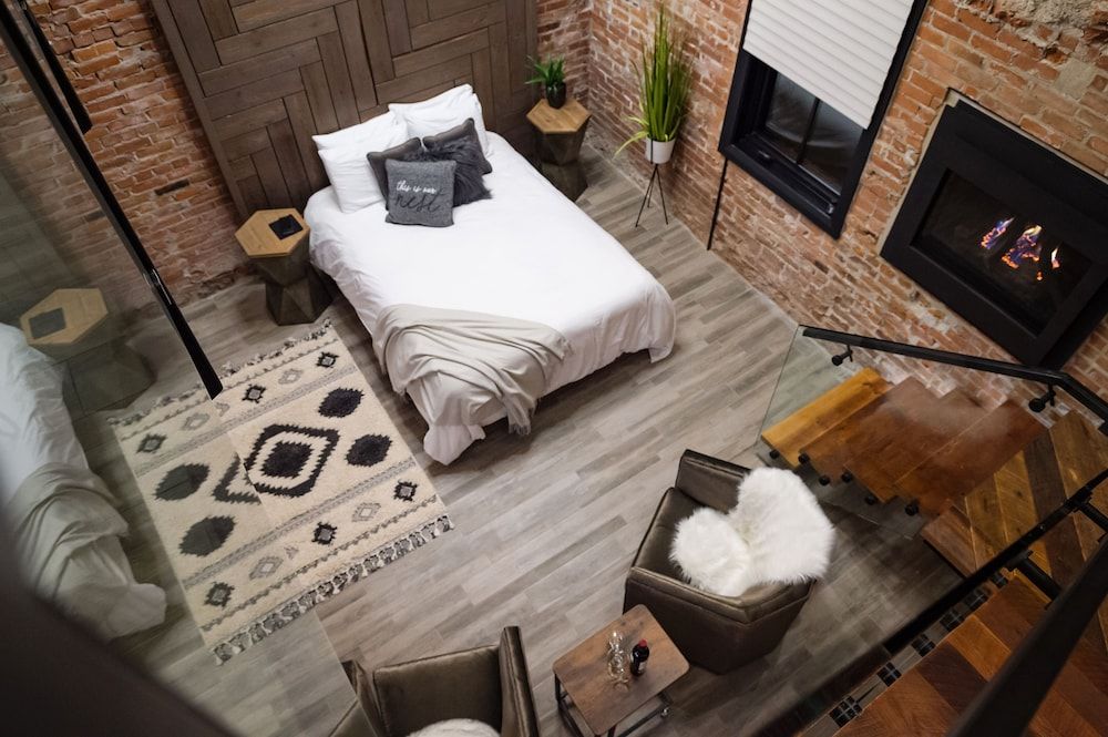 48 King West Boutique Hotel The Vault Suite