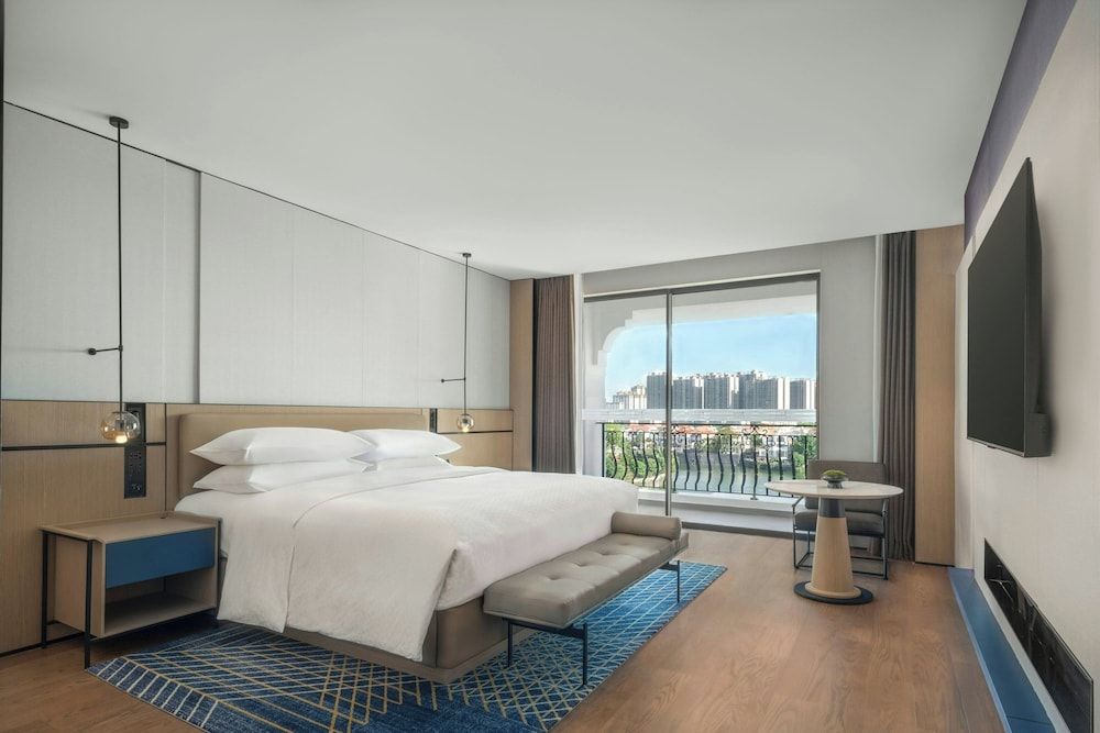 Deluxe Room, 1 King Bed