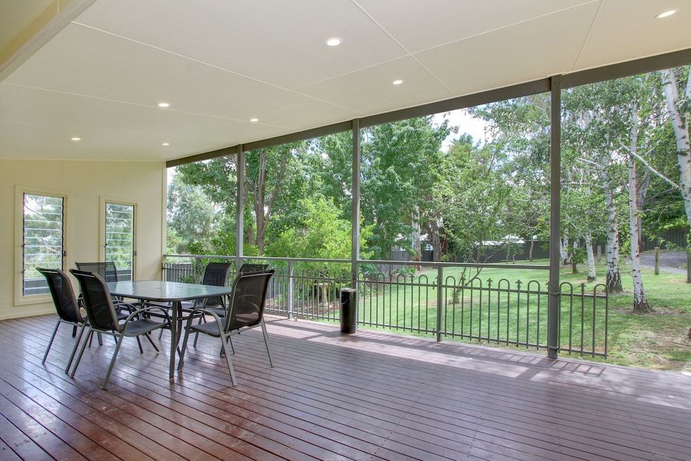 Thunderbird Motel Standard Room, Kitchen (Thunderbird Cottage), Free Wi-Fi & Parking 4