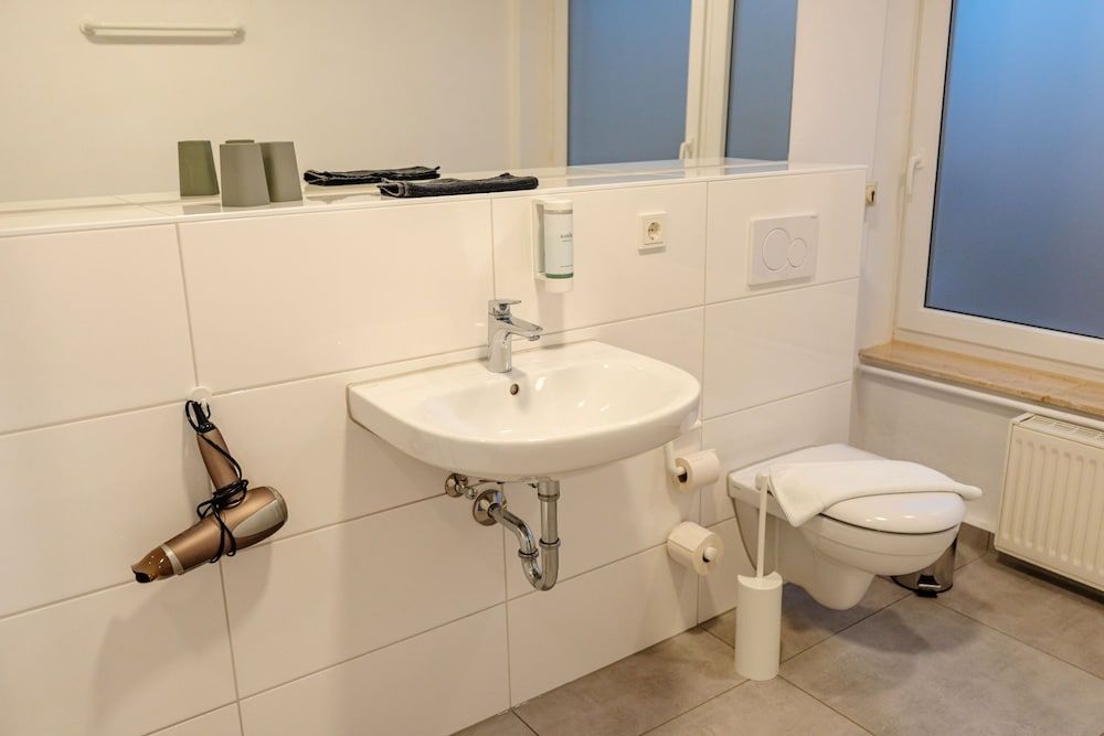 Sonnenschein Hotel und Apartments Comfort Double Room, Garden View 2