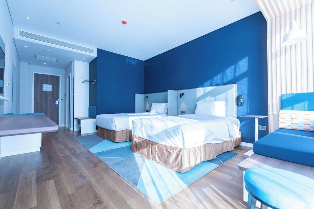 Standard Room, 2 Twin Beds (Extra Floor Space)