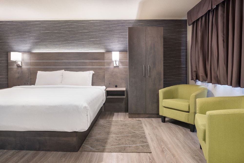 Glengarry Extended Stays Deluxe Single Room