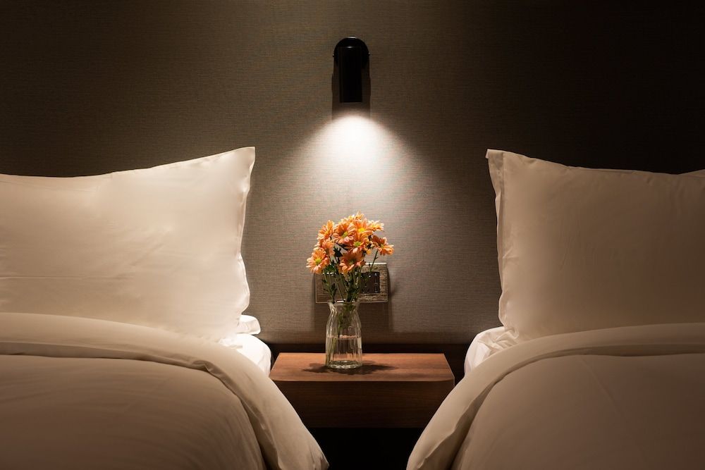 Standard Room, 2 Twin Beds, Non Smoking (View of Mountain Tai)