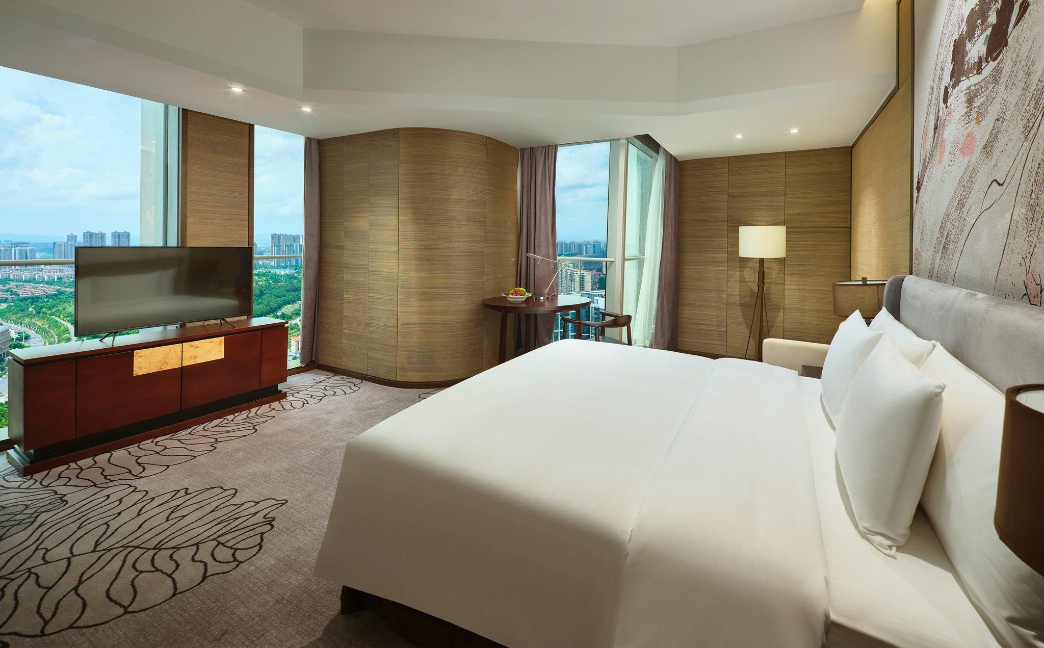 1 King Bed Premium High Fl Lounge Access