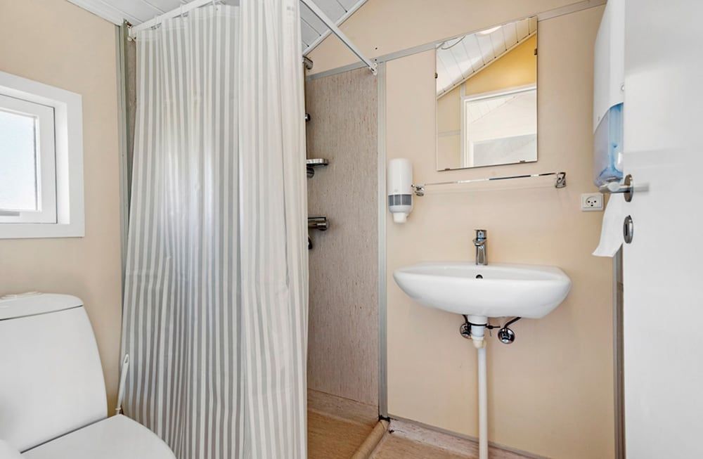 First Camp Holbæk Fjord Family Cabin, 2 Bedrooms 3