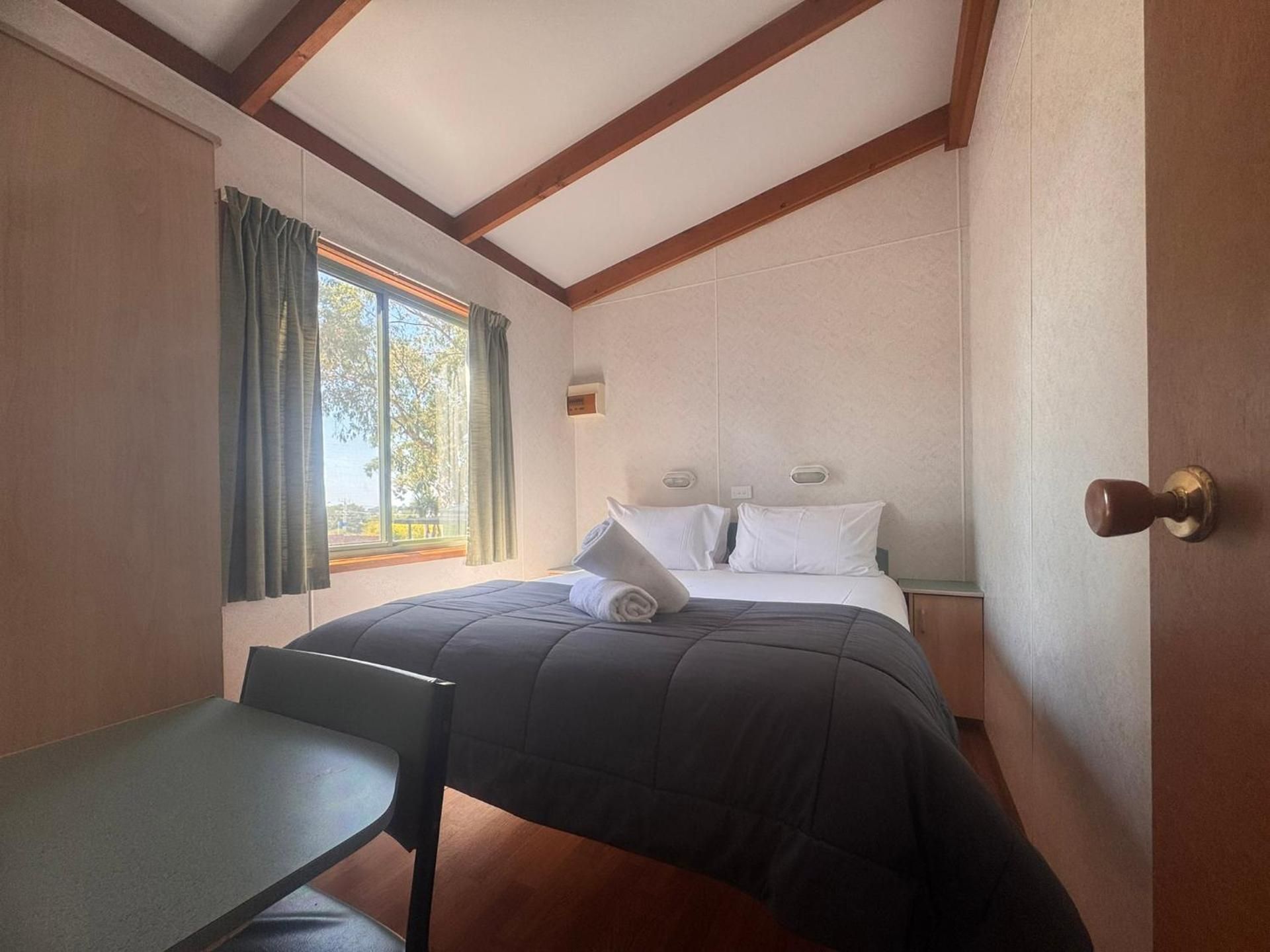 Standard Cabin (Sleeps 5)